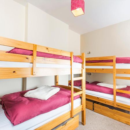 Llangollen Hostel Guest Rooms - No Dormitories - Self Catering Extérieur photo
