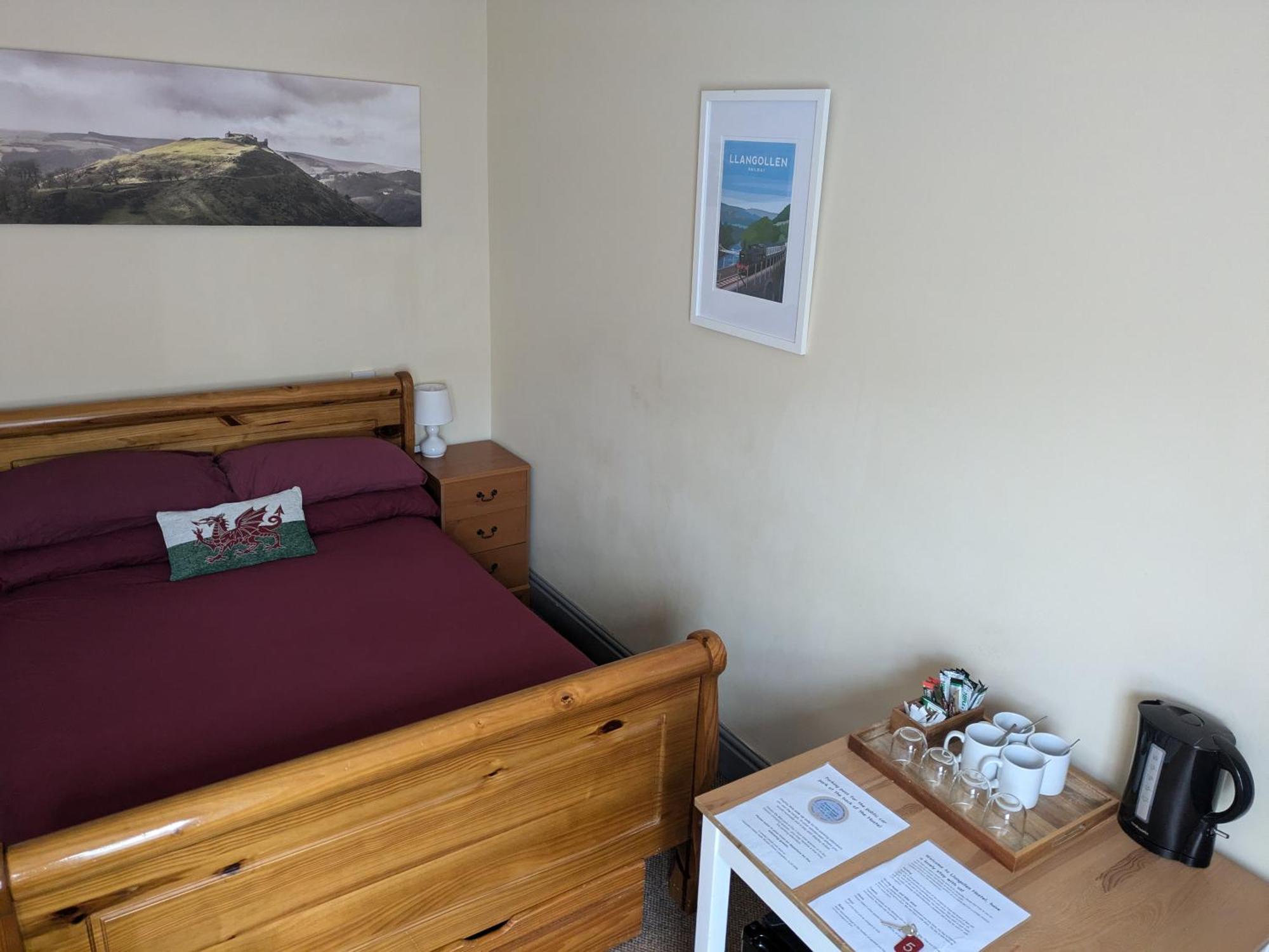 Llangollen Hostel Guest Rooms - No Dormitories - Self Catering Chambre photo