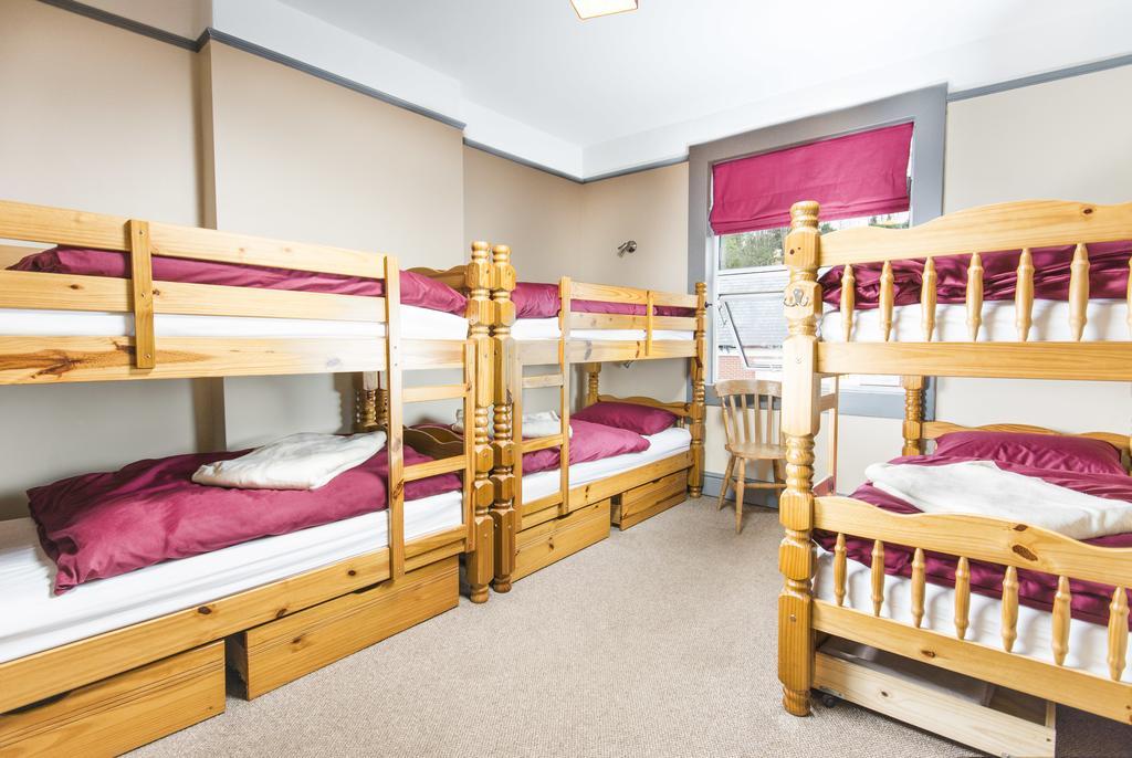 Llangollen Hostel Guest Rooms - No Dormitories - Self Catering Extérieur photo